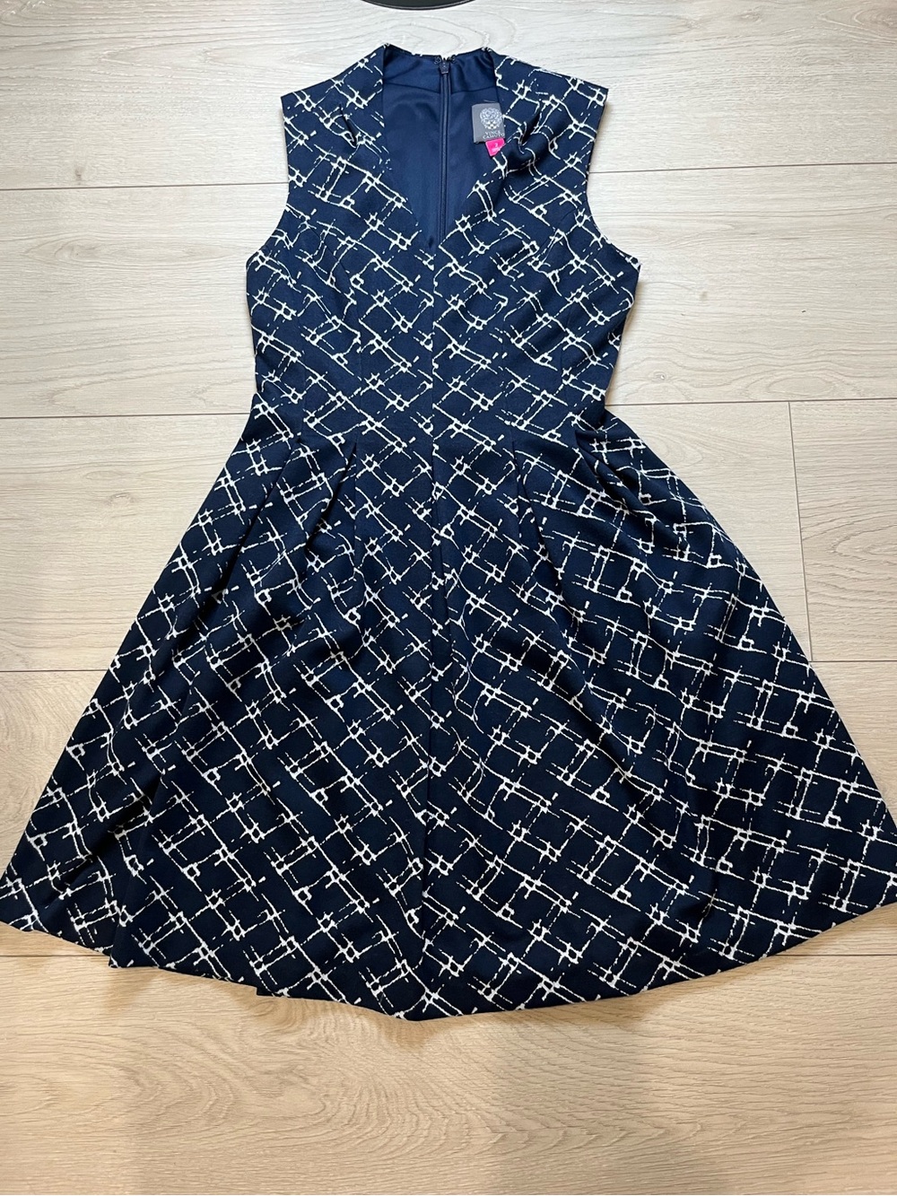 Vince Camuto Sleeveless Navy & White Patterned Fit-and-Flare Dress size 2